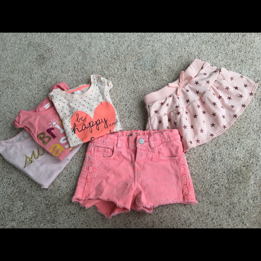 Bundle 3 T-shirt’s, shorts and a skirt